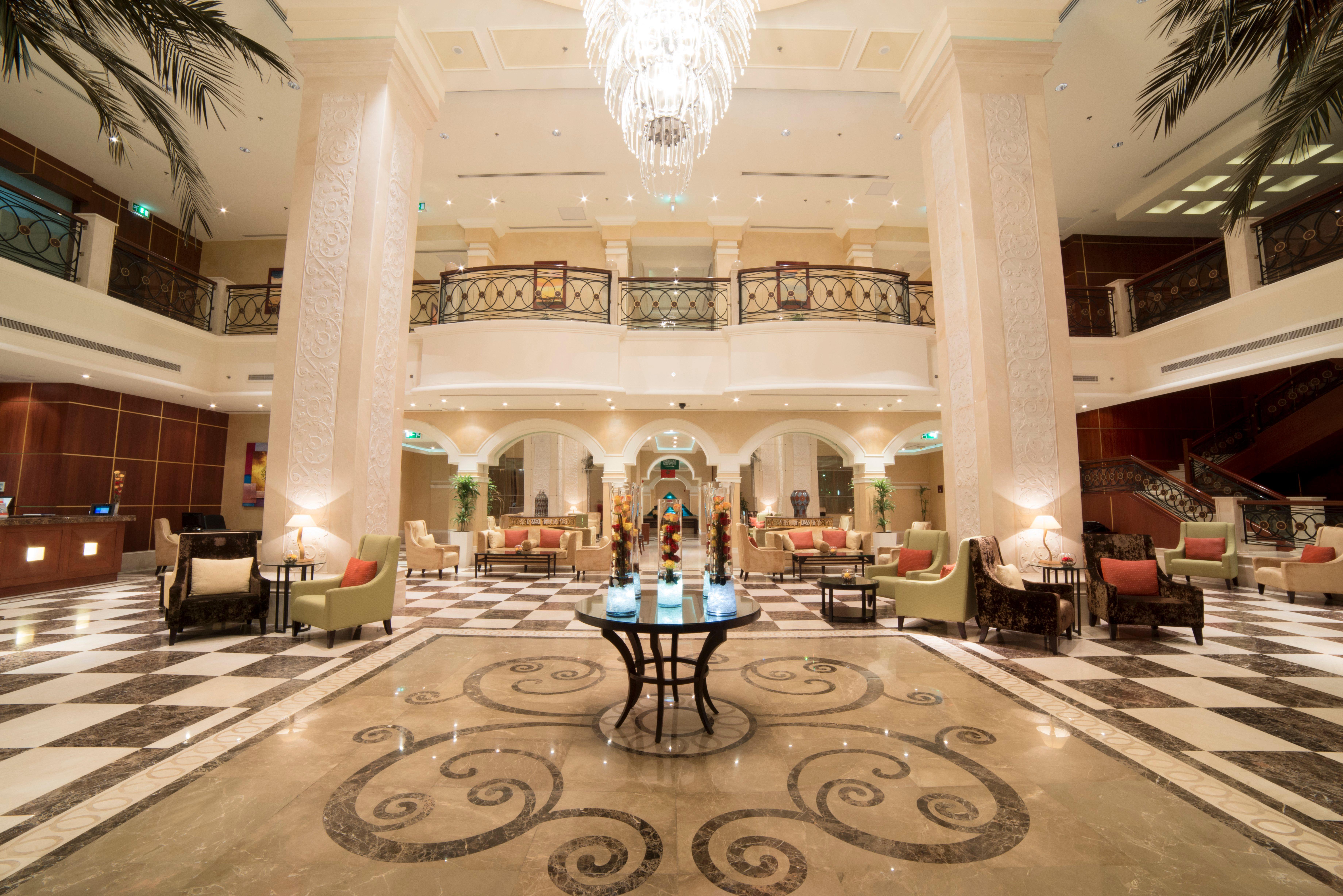 Crowne Plaza Al Khobar By Ihg Hotel Exterior foto Lobby