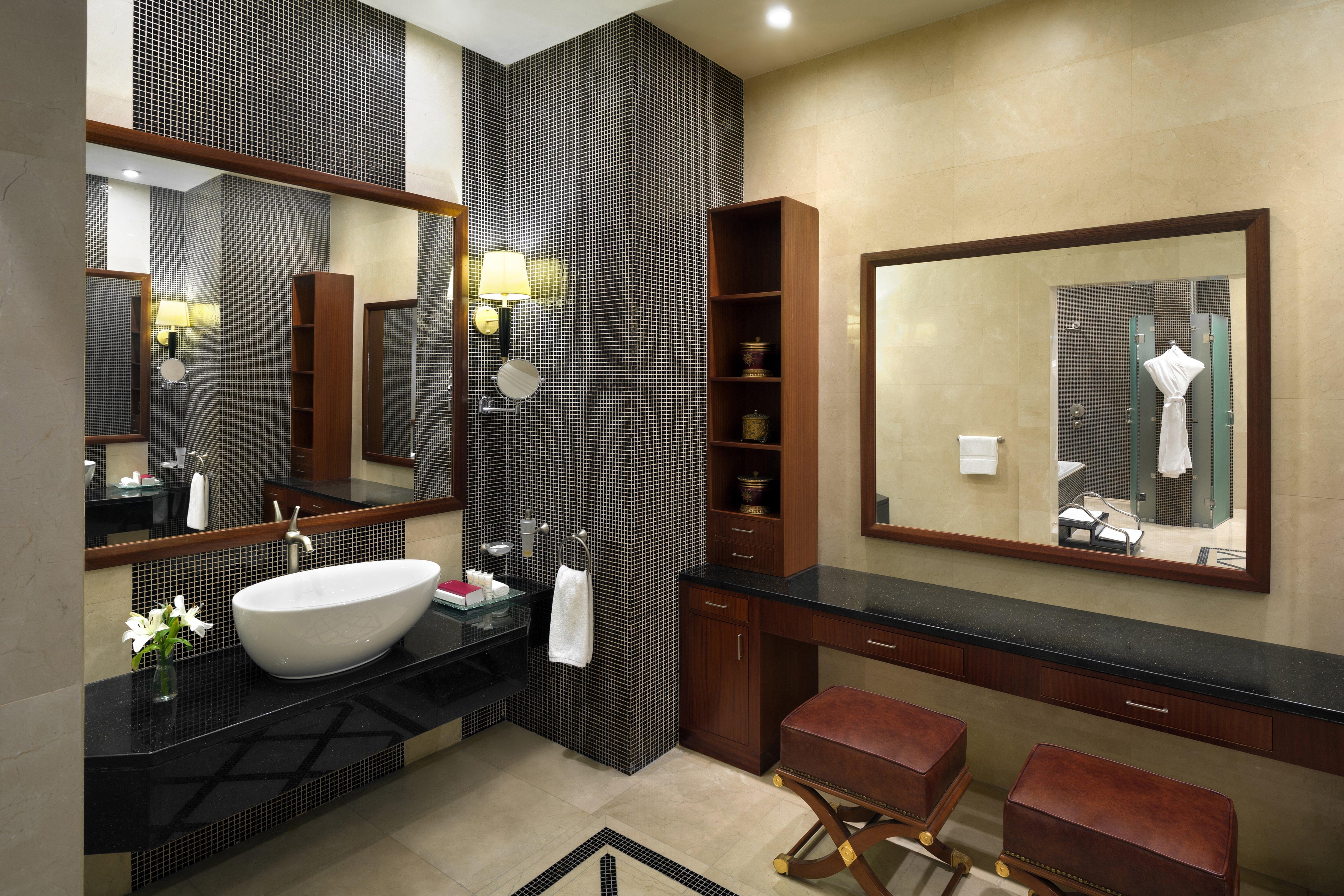 Crowne Plaza Al Khobar By Ihg Hotel Exterior foto Bathroom