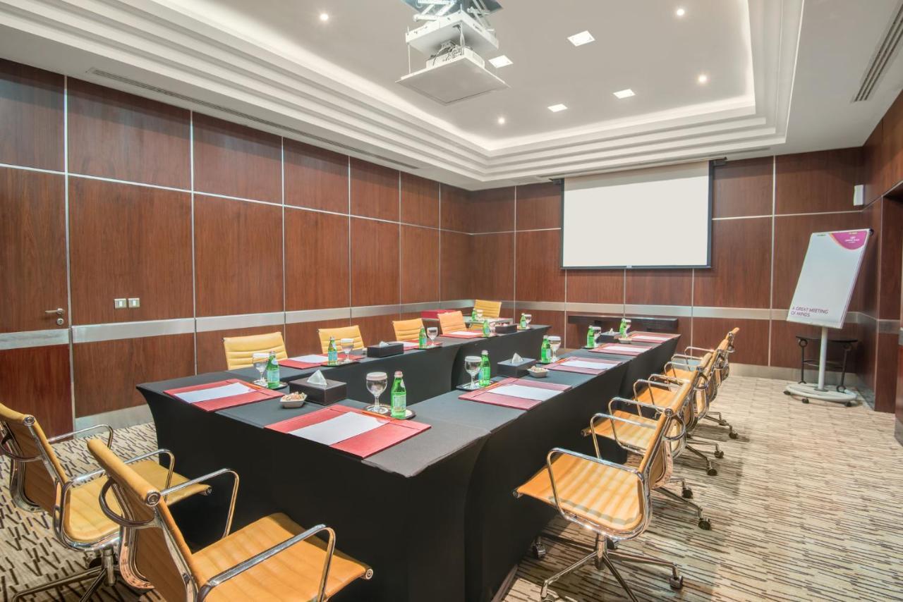 Crowne Plaza Al Khobar By Ihg Hotel Exterior foto Meeting room
