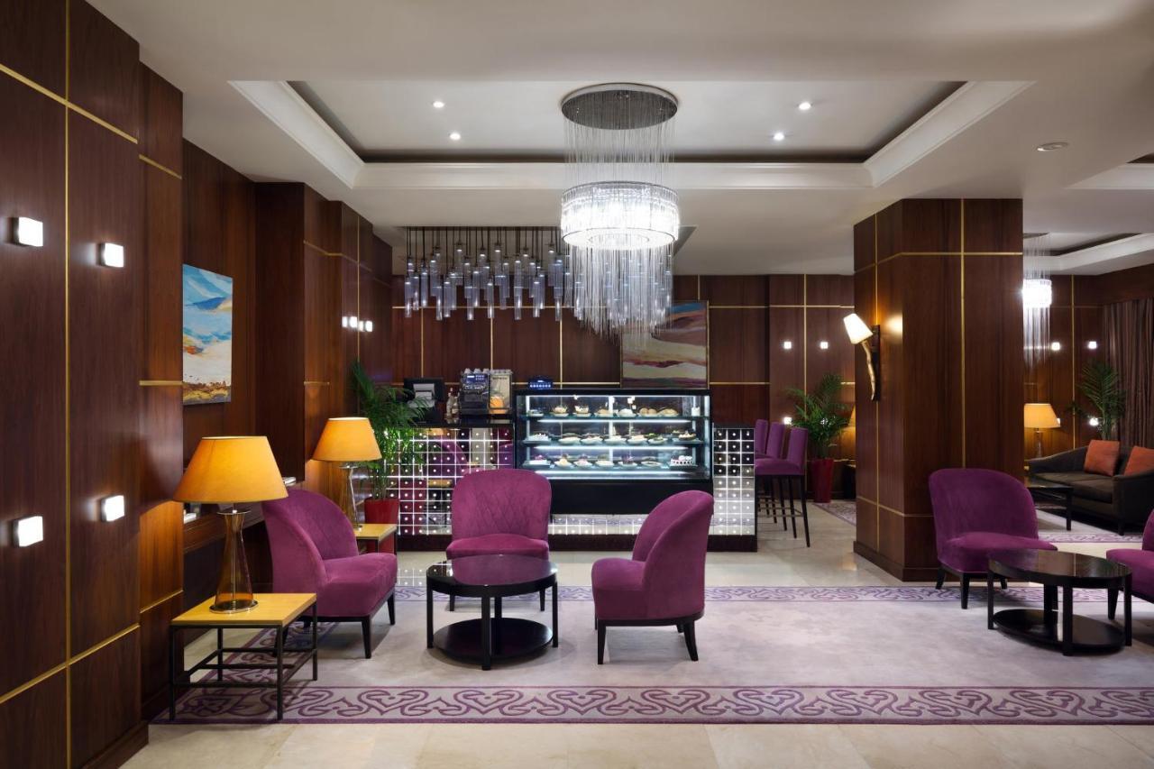 Crowne Plaza Al Khobar By Ihg Hotel Exterior foto The lobby