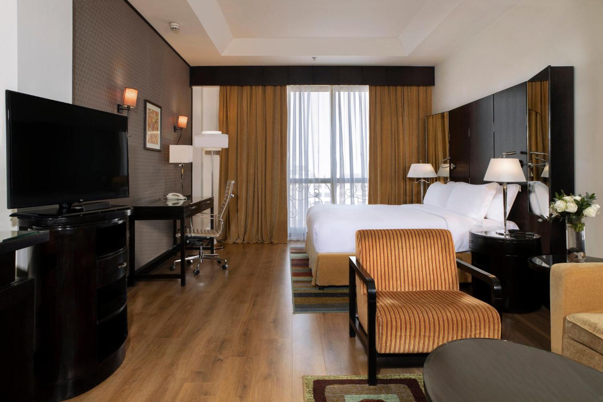 Crowne Plaza Al Khobar By Ihg Hotel Exterior foto A room at the hotel
